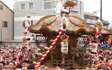 修繕前の大神輿